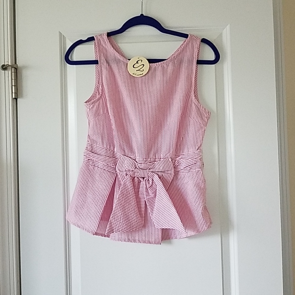 E2 clothing top size small